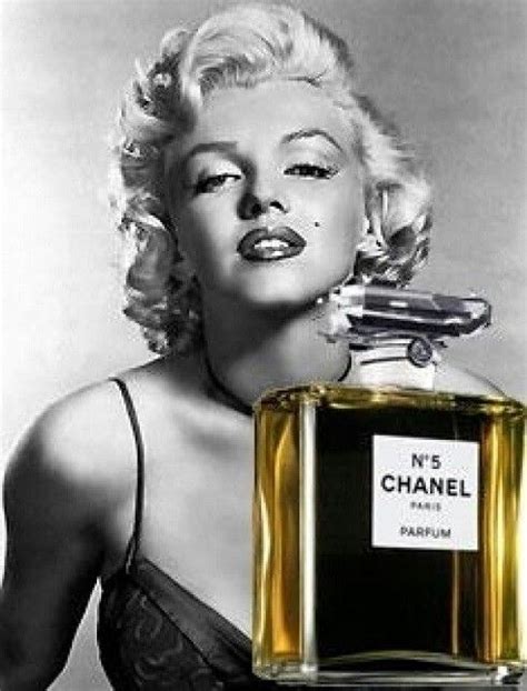 marilyn monroe chanel green outfit|marilyn monroe chanel no 5.